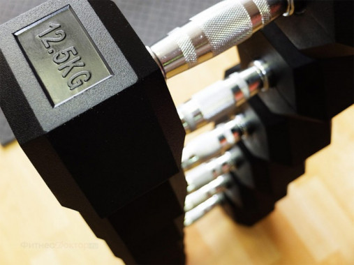 Комплект гантелей ZSO гексагональных от 10 до 20 кг, 5 пар (150 кг) Комплект гантелей ZSO гексагональных от 10 до 20 кг, 5 пар (150 кг)