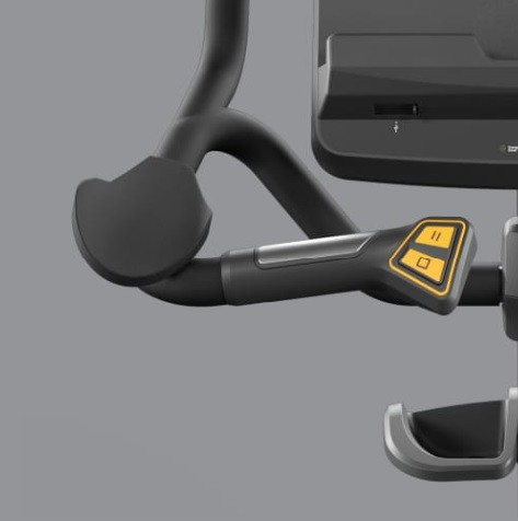 Вертикальный велотренажер Matrix Endurance. Консоль Touch Base Вертикальный велотренажер Matrix Endurance. Консоль Touch Base