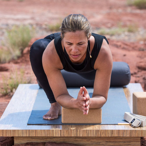 Коврик для йоги HUGGER MUGGER Sticky Mat фиолетовый Коврик для йоги HUGGER MUGGER Sticky Mat фиолетовый